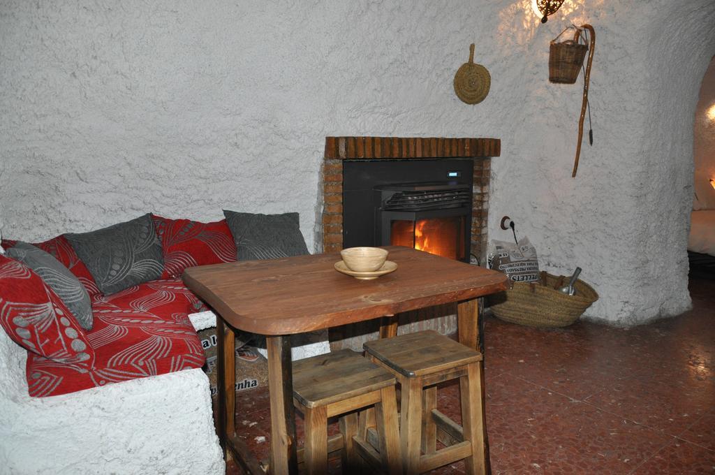 La Cueva De La Abuela Villa Cenes De La Vega Exterior foto
