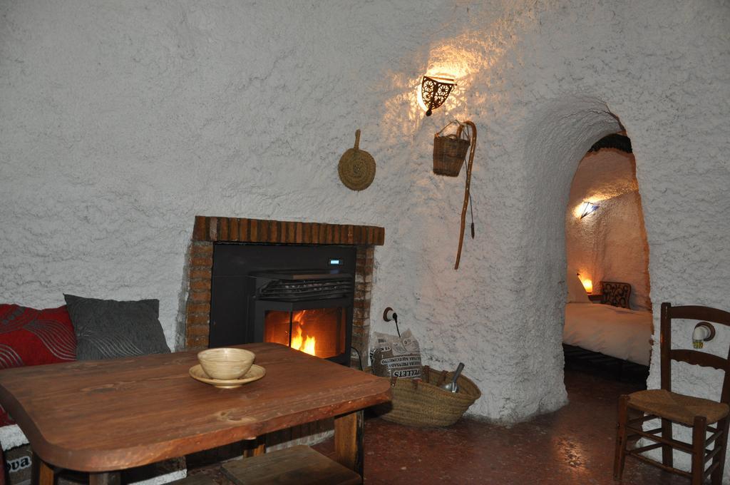 La Cueva De La Abuela Villa Cenes De La Vega Exterior foto