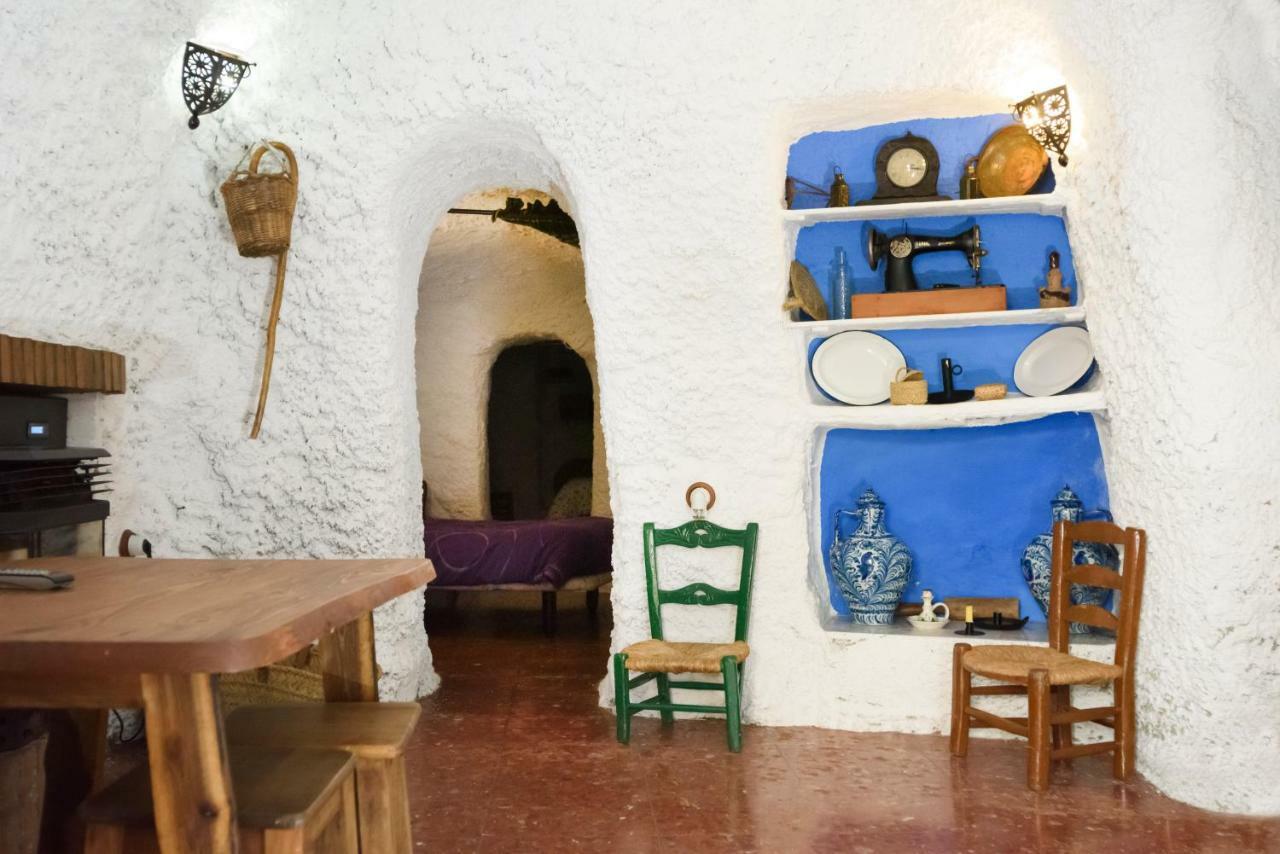 La Cueva De La Abuela Villa Cenes De La Vega Exterior foto